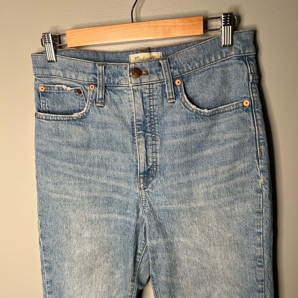 Madewell Classic Straight Jeans in Nearwood Wash - Picture 5 of 14